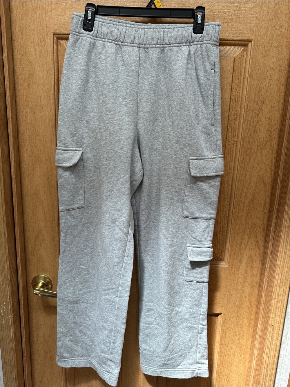 Women’s Gray Cargo Sweatpants